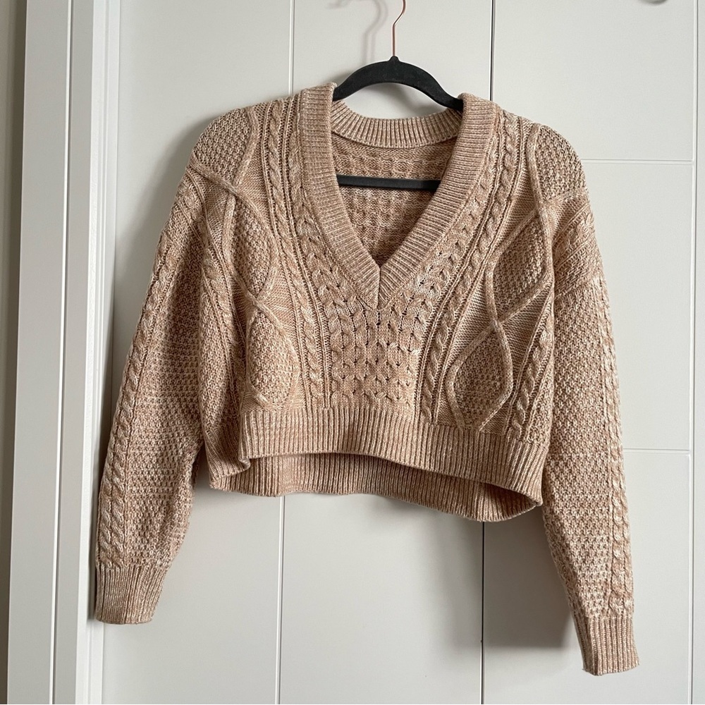 3/$45 V neck Cable Knit Cropped Boxy Sweater